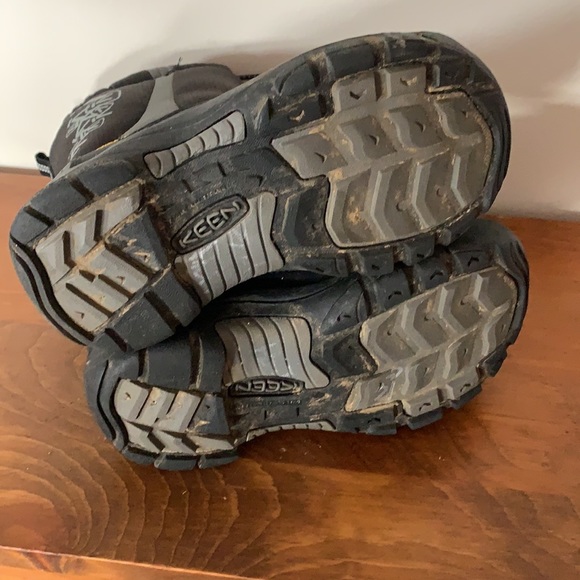 Keen Warm Winter/Rain Waterproof Boots. Size 3 - Picture 11 of 12